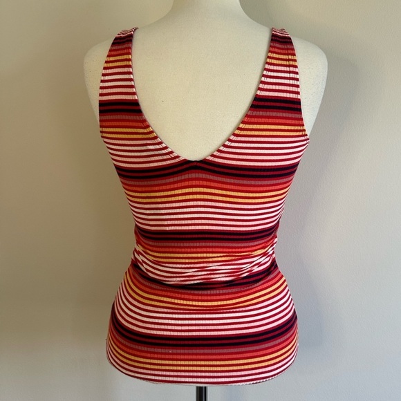 NWT , Express Tank , Size S - Picture 2 of 5